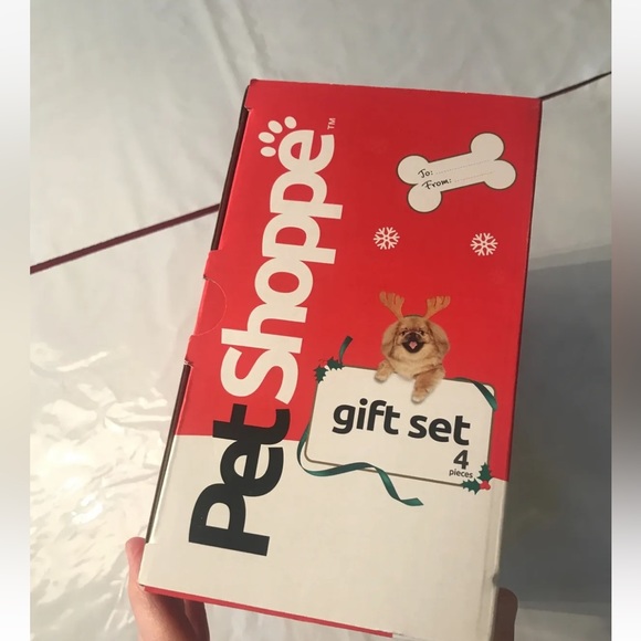 SUSHI dog TOYS NEW 4 Piece Christmas Gift Set 2 PLUSH TOYS, 1 BOWTIE, 1 MUG  NEW - Picture 7 of 8